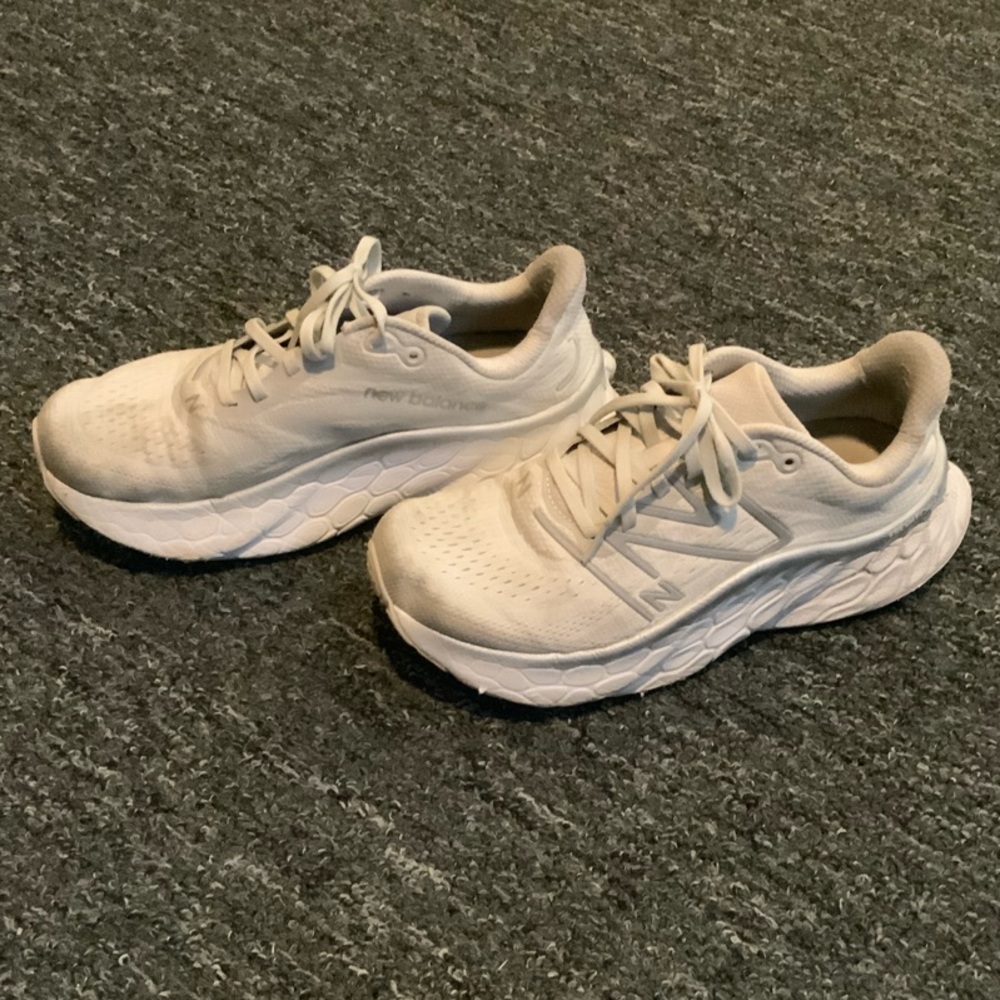 New balance White Running Shoes